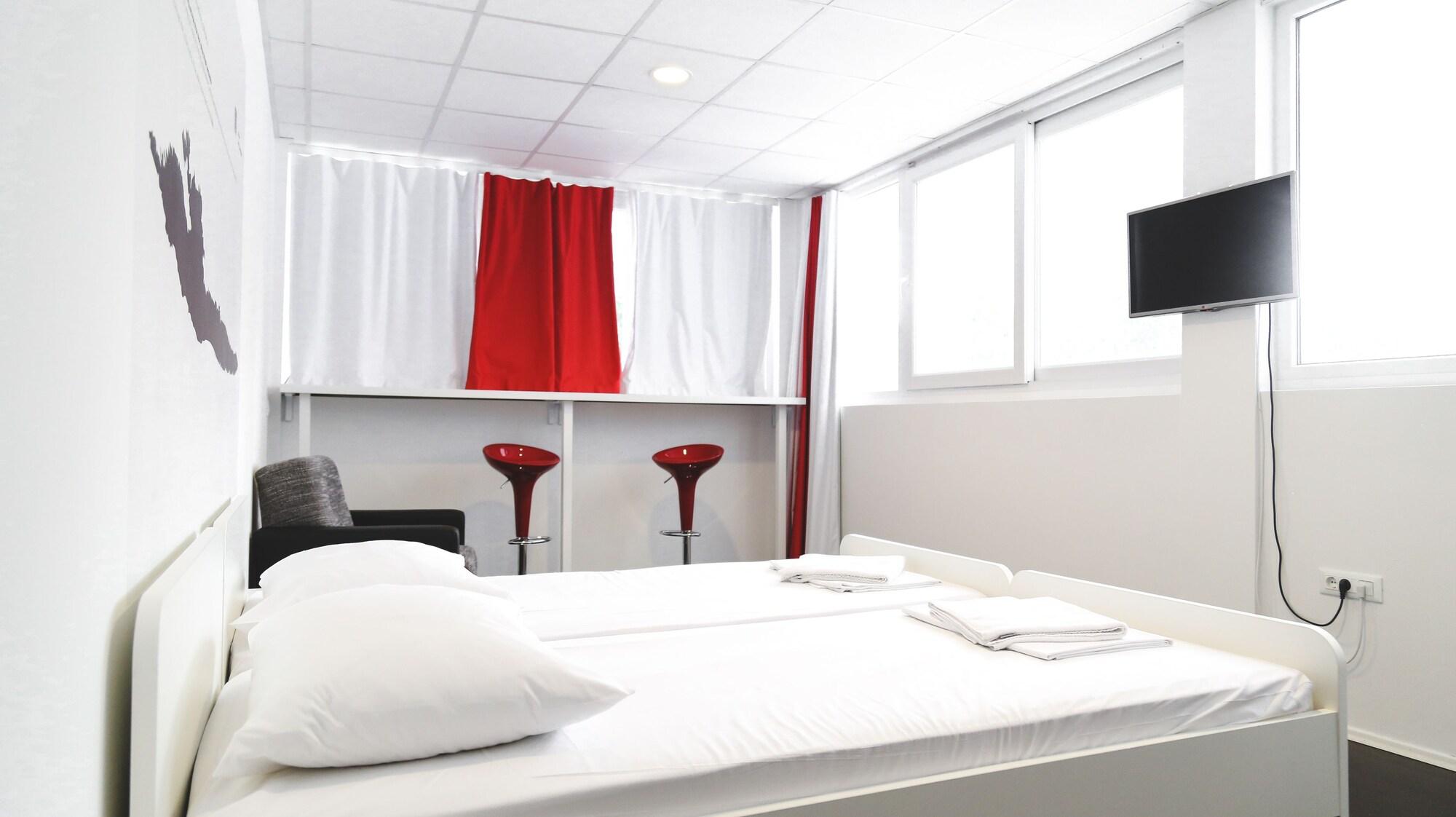 Design Hostel 101 Dalmatinac Сплит Екстериор снимка