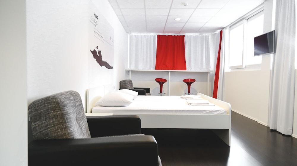 Design Hostel 101 Dalmatinac Сплит Екстериор снимка