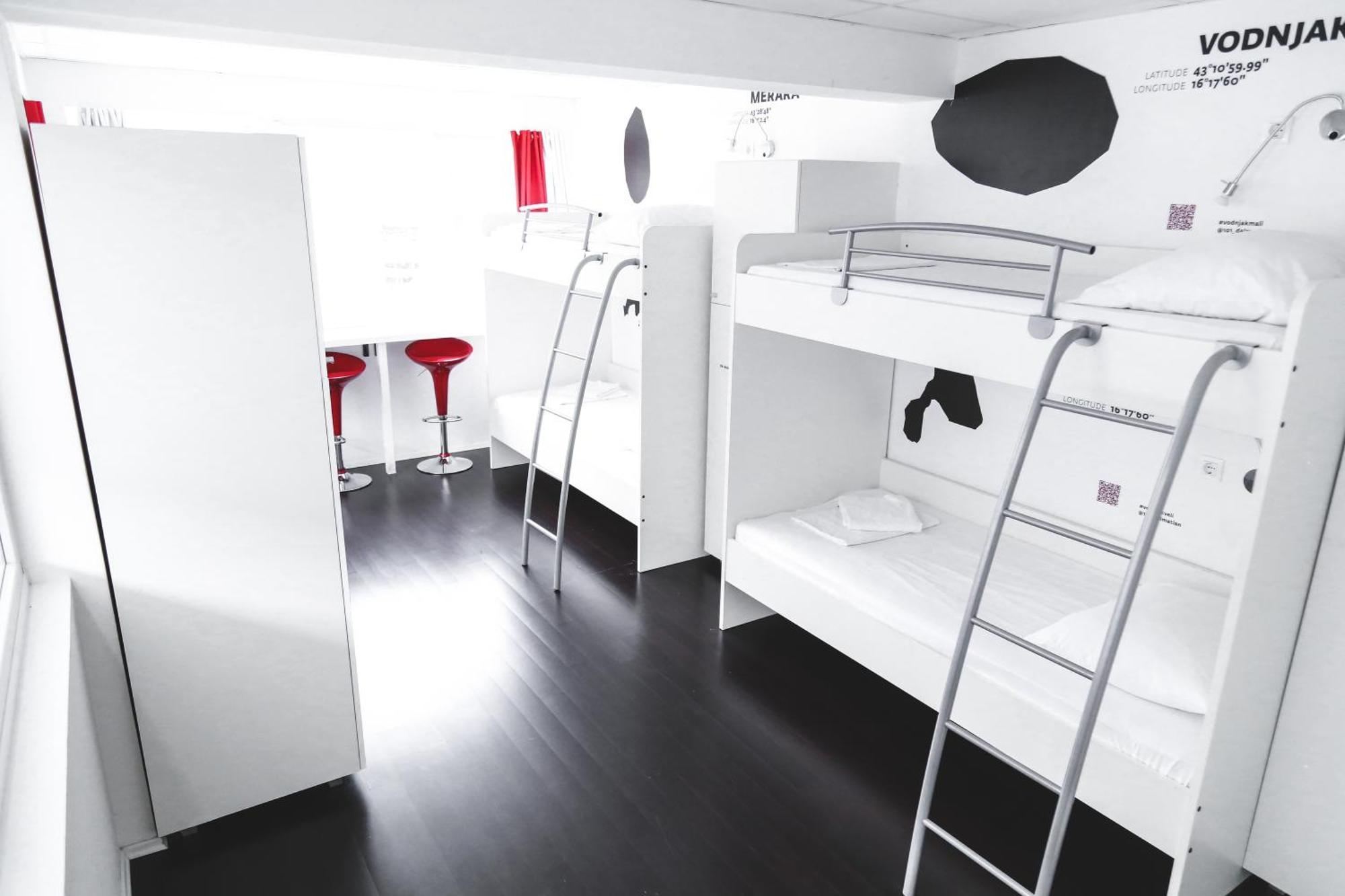 Design Hostel 101 Dalmatinac Сплит Екстериор снимка